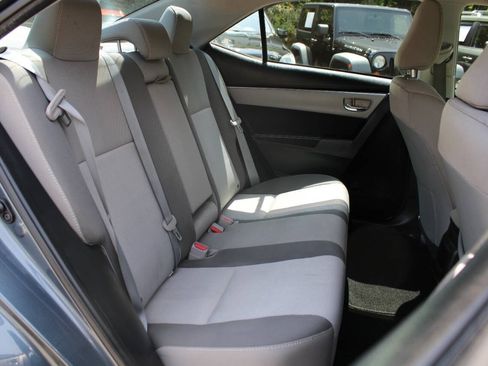 Used 2017 Toyota Corolla LE FWD image 27