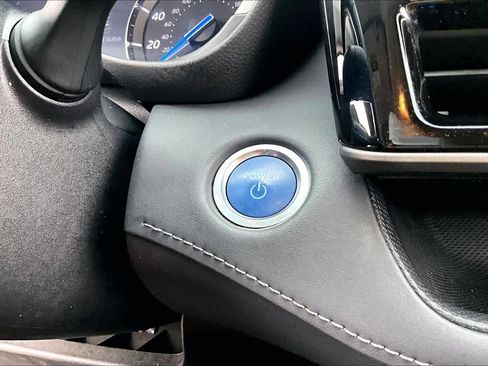 Used 2021 Toyota Highlander XLE image 34