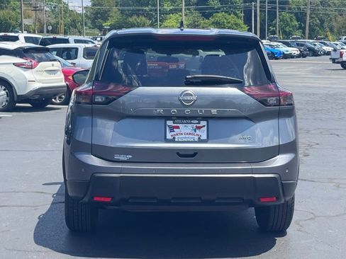 Used 2024 Nissan Rogue S AWD/4WD image 6
