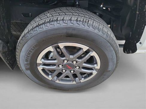Used 2024 Toyota Tacoma TRD Sport image 11
