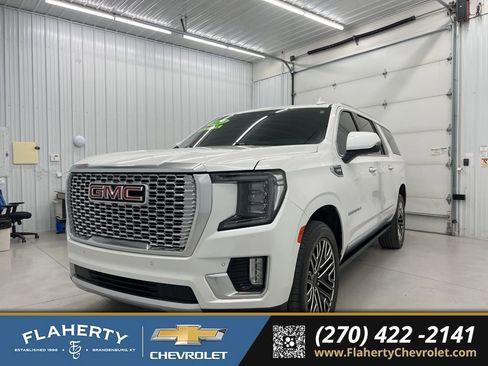 Used 2023 GMC Yukon XL Denali image 6