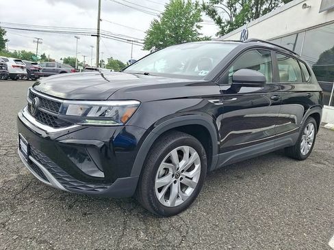Used 2023 Volkswagen Taos S w/ Driver Assistance Package AWD/4WD image 3
