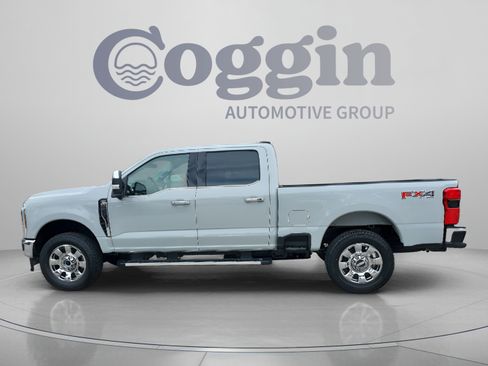 New 2026 Ford F250 Lariat w/ Chrome Package AWD/4WD image 2
