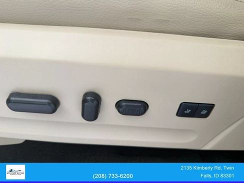 Used 2017 Ford Expedition Limited w/ Equipment Group 301A AWD/4WD image 12