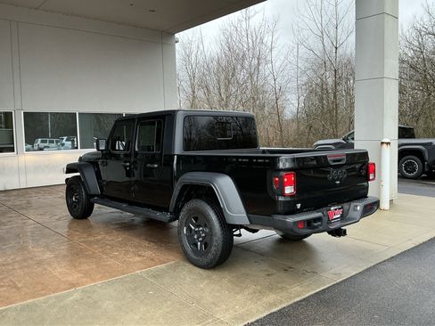 Used 2021 Jeep Gladiator Sport AWD/4WD image 19