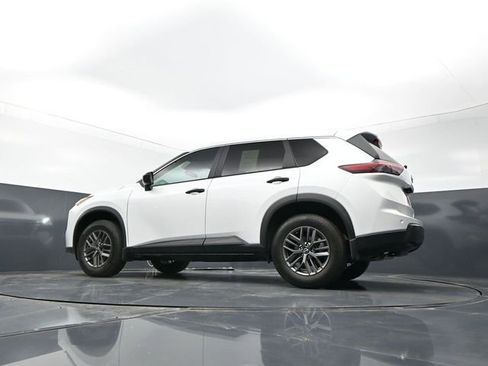 Certified 2025 Nissan Rogue S FWD image 23