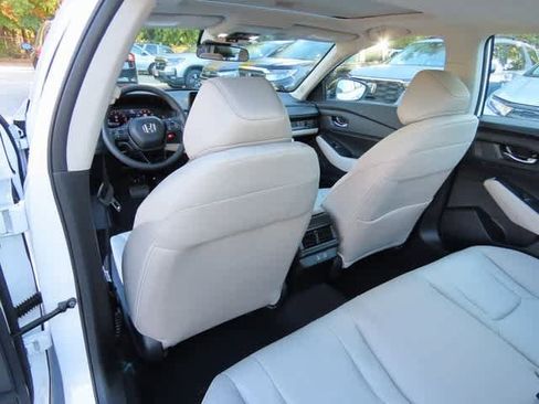 New 2025 Honda Accord SE image 13
