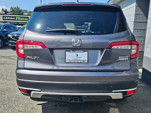 Used 2019 Honda Pilot Touring image 4