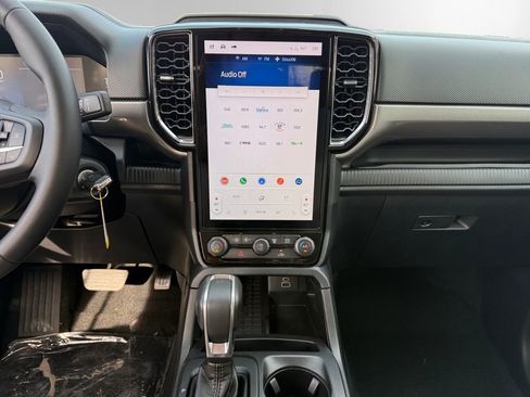 New 2025 Ford Ranger XLT w/ Equipment Group 301A High image 12