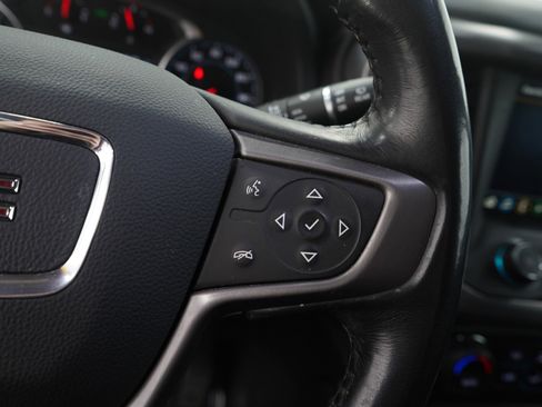 Used 2021 GMC Acadia AT4 image 28