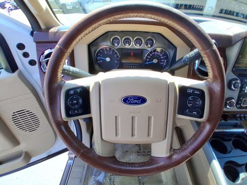 Used 2014 Ford F250 King Ranch w/ FX4 Off-Road Package AWD/4WD image 14