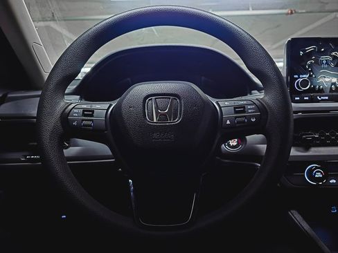 Used 2025 Honda Accord LX image 21