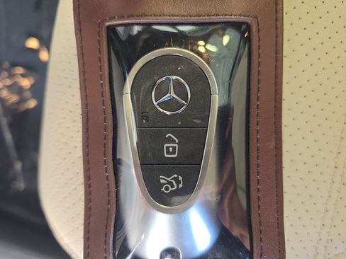 New 2026 Mercedes-Benz GLC 300 4MATIC image 36