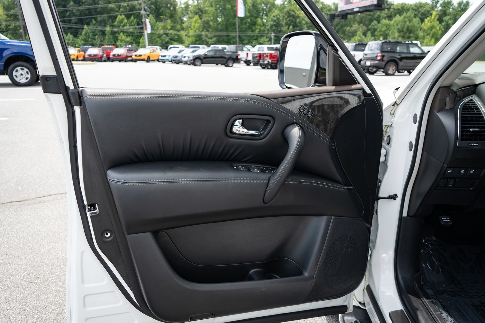Used 2024 Nissan Armada Platinum w/ Cargo Package RWD image 17