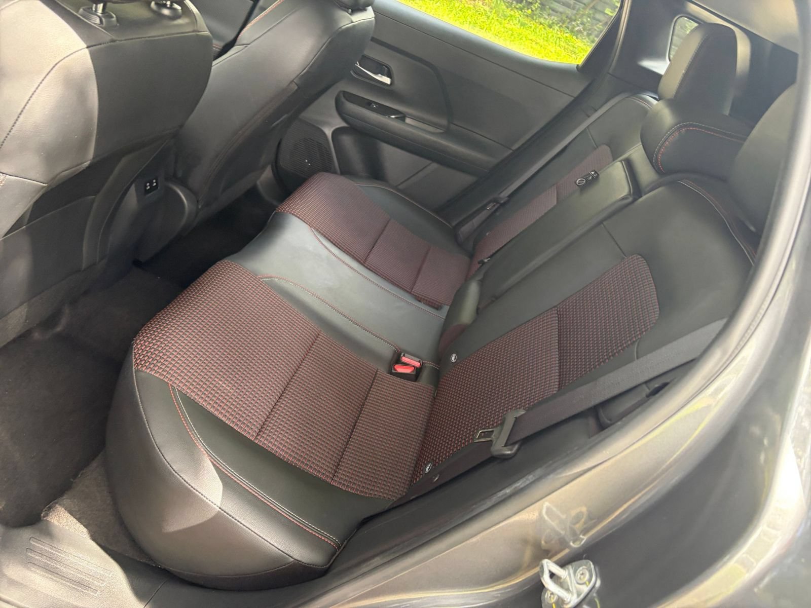 Used 2026 Nissan Kicks SR FWD image 24