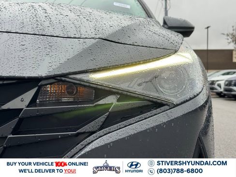 Certified 2023 Hyundai Elantra SEL w/ Preferred Accessory Package image 10