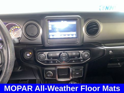 Used 2022 Jeep Wrangler Unlimited Sport image 20