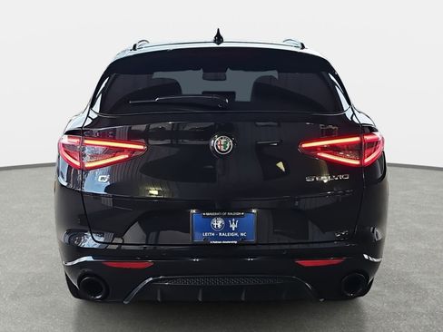 Used 2024 Alfa Romeo Stelvio Veloce image 6