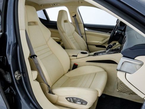 Used 2010 Porsche Panamera Turbo AWD/4WD image 36