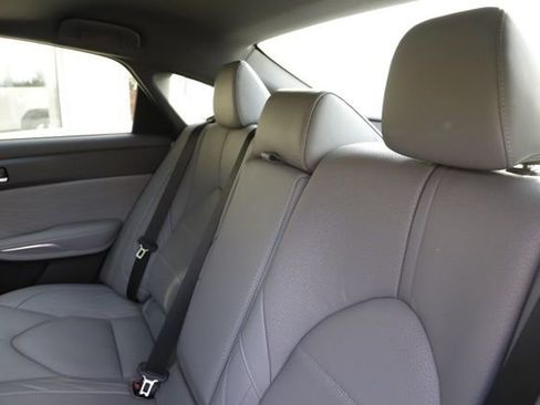 Used 2021 Toyota Avalon Limited w/ Advanced Safety Package image 15