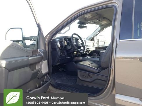 New 2026 Ford F250 Lariat w/ Chrome Package image 9