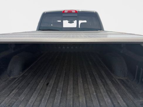 Used 2017 GMC Sierra 2500 SLT w/ All Terrain HD Package image 9