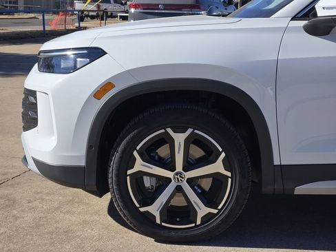 New 2026 Volkswagen Tiguan SE AWD/4WD image 5