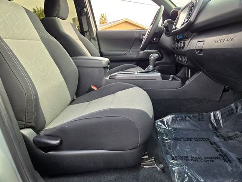 Used 2023 Toyota Tacoma 4x4 Double Cab image 14