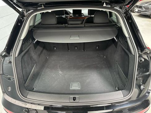 Used 2023 Audi Q5 45 TFSI Premium Plus Sport Uti w/ Premium Plus Package AWD/4WD image 12