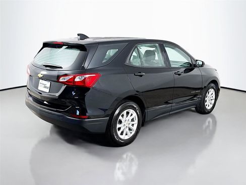 Used 2019 Chevrolet Equinox LS image 9