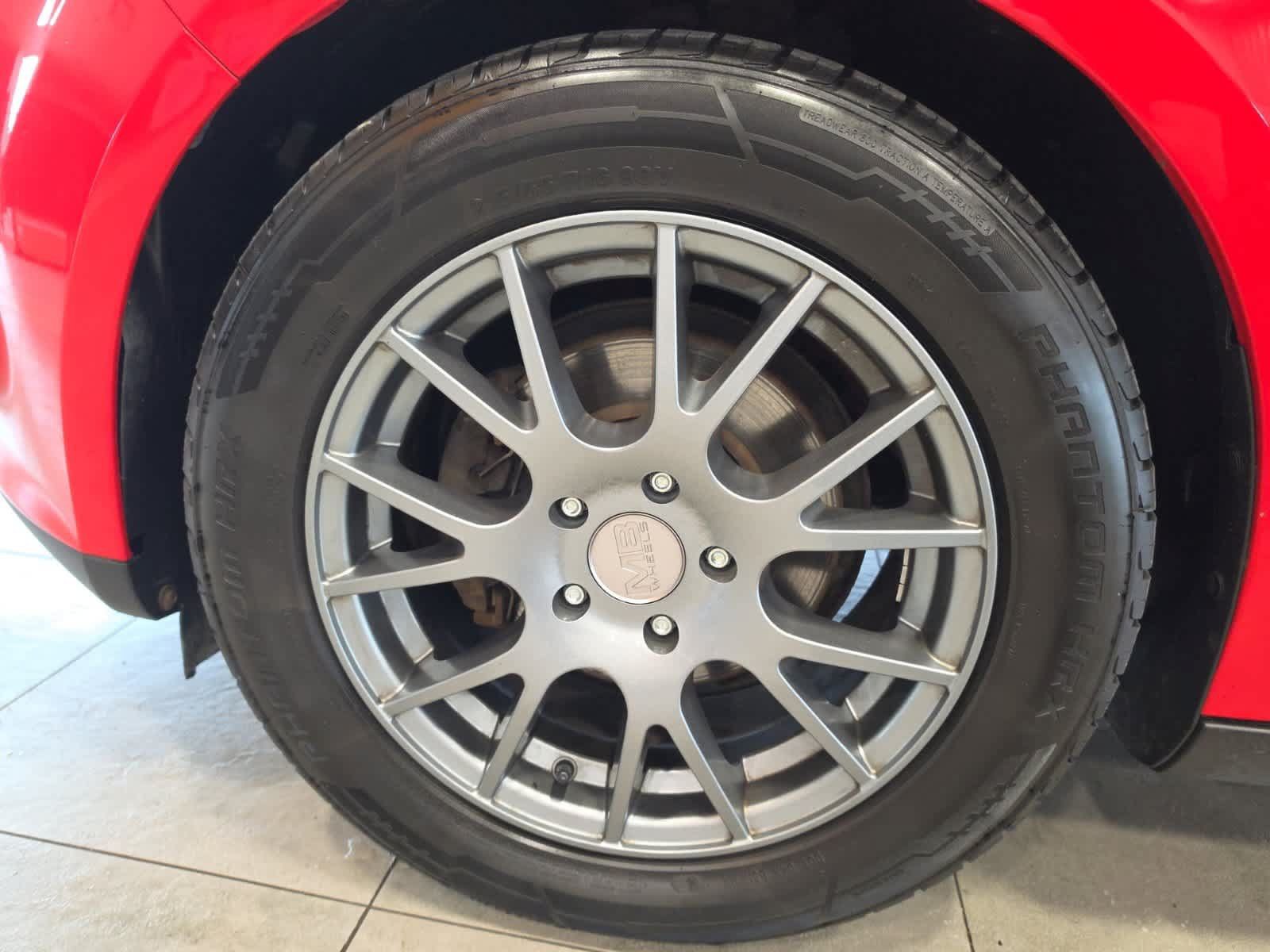 Used 2014 Ford Focus SE FWD image 14