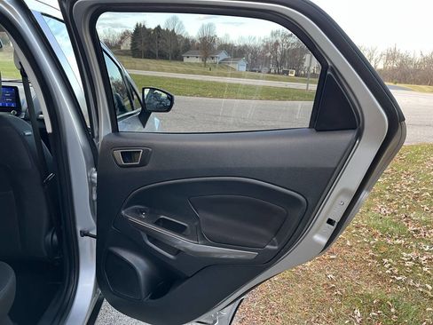 Used 2020 Ford EcoSport SE w/ SE Convenience Package image 33