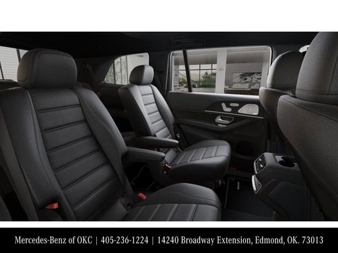 New 2026 Mercedes-Benz GLS 450 4MATIC image 5