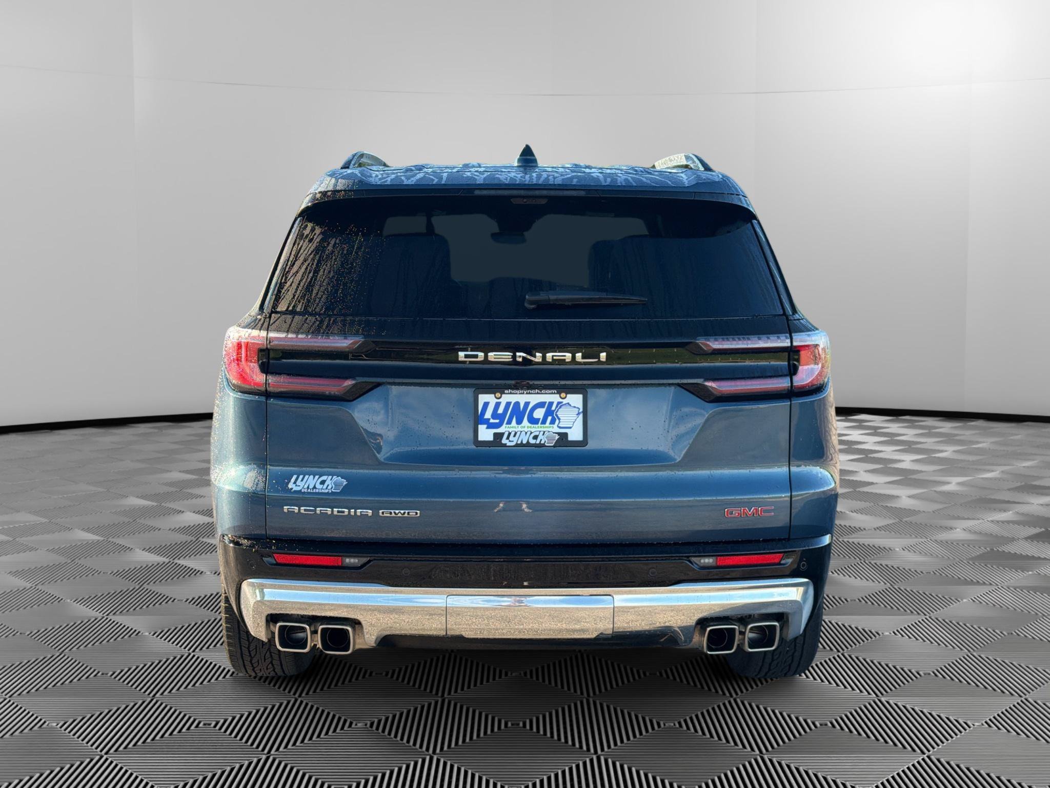 Used 2026 GMC Acadia Denali w/ Super Cruise Package AWD/4WD image 3