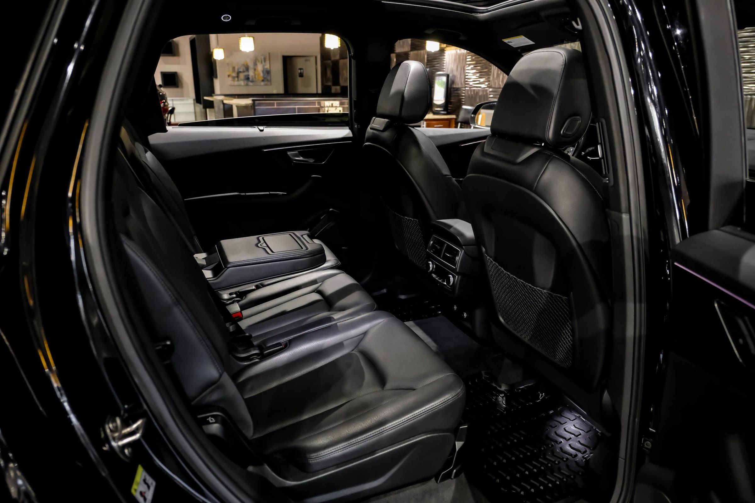 Used 2019 Audi Q7 3.0T Prestige w/ Prestige Package AWD/4WD image 32