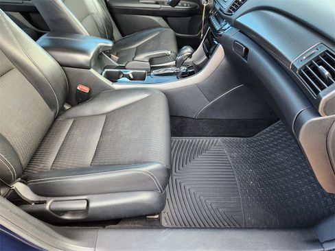 Used 2016 Honda Accord Sport image 15