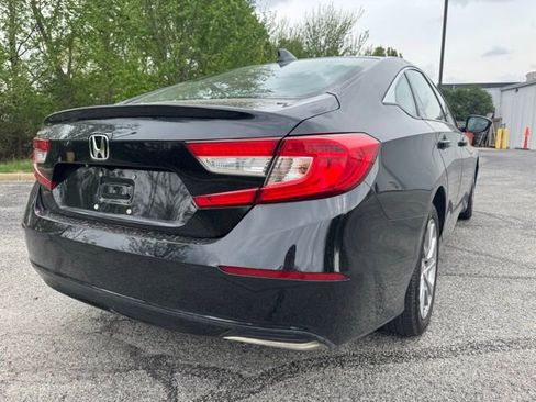 Used 2018 Honda Accord LX image 5