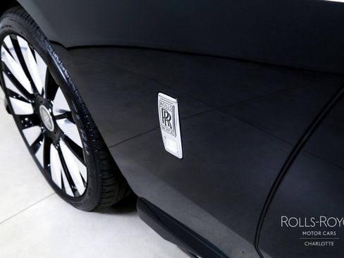 Used 2025 Rolls-Royce Spectre w/ Spectre Launch Package image 37