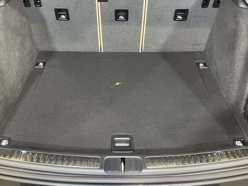 Certified 2026 Porsche Macan S AWD/4WD image 21