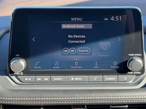 Used 2022 Nissan Rogue SV image 25