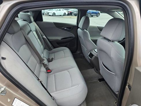 Used 2022 Chevrolet Malibu LT FWD image 13