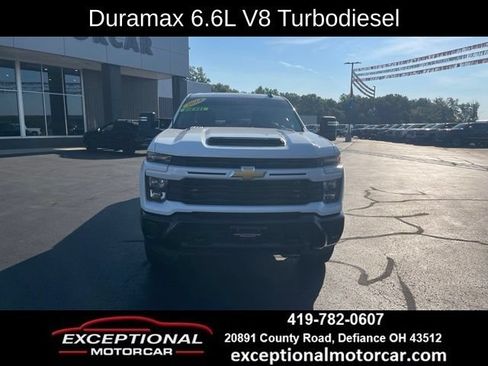 Used 2024 Chevrolet Silverado 2500 Custom w/ Custom Value Package AWD/4WD image 10