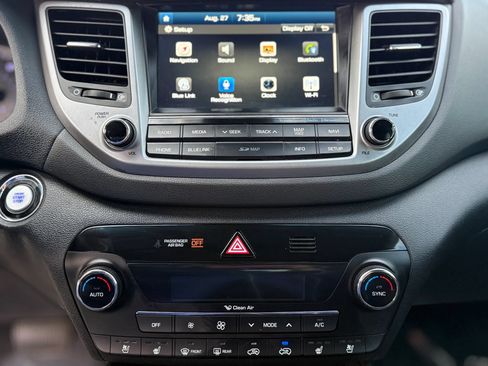 Used 2017 Hyundai Tucson Limited w/ Limited Ultimate Package 03 FWD image 27