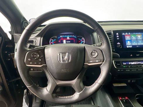 Used 2022 Honda Pilot TrailSport image 16