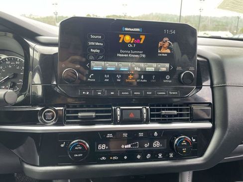 Used 2022 Nissan Pathfinder SL image 20