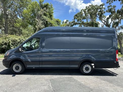 Used 2019 Ford Transit 250 148 High Roof Extended RWD image 3