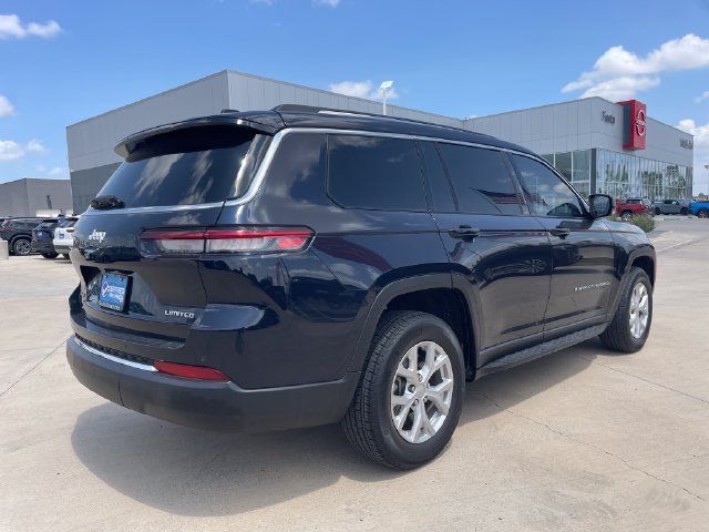 Used 2023 Jeep Grand Cherokee L Limited AWD/4WD image 5