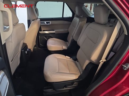 Used 2021 Ford Explorer Limited w/ Equipment Group 301A image 34
