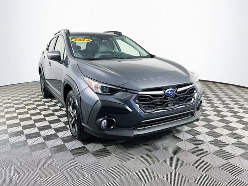 Used 2024 Subaru Crosstrek 2.0i Premium AWD/4WD image 3