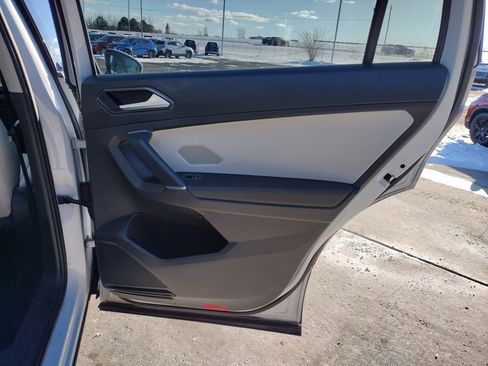 Used 2018 Volkswagen Tiguan SEL image 22